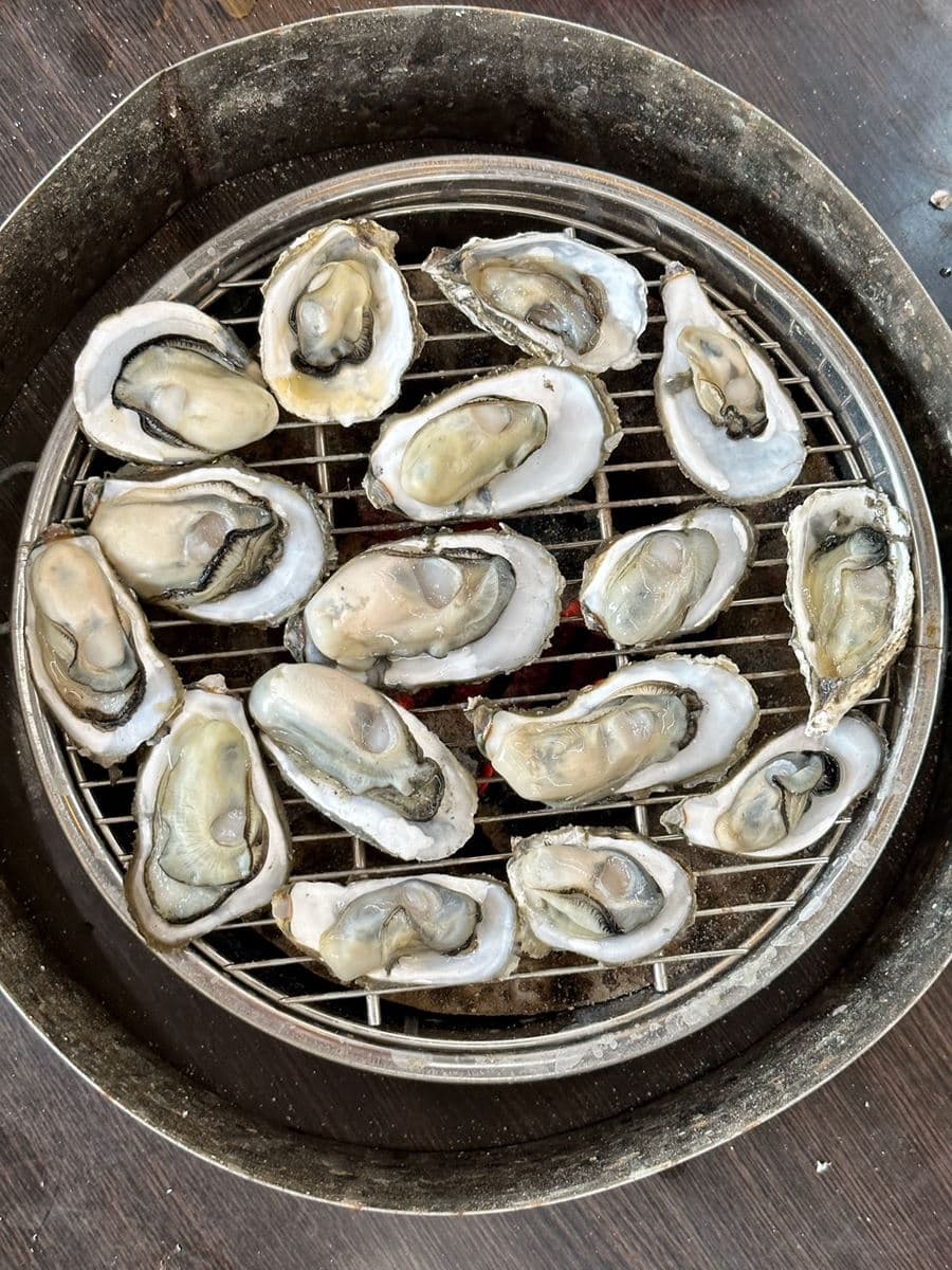 夏天就要吃海鮮!全台7家「高CP值海鮮美食」:5元生魚片、烤蚵吃到飽 【新開店】新竹也有烤蚵吃到飽!300元嘉義直送鮮蚵任你夾,季節限定快搶排