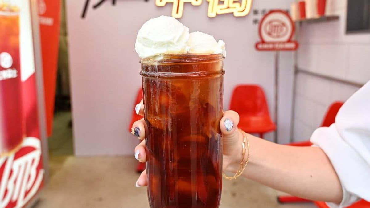 茶味較濃厚的古早味紅茶，加上香草冰淇淋香甜不膩。（圖片來源：糖糖's 享食生活）