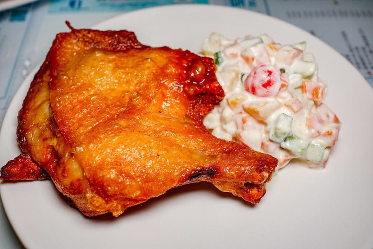 味覺秒飛香港!港味酥炸雞腿一咬噴汁,「鮮奶冰淇淋汽水」只有香港人會賣 味覺秒飛香港!港味酥炸雞腿一咬噴汁,「鮮奶冰淇淋汽水」只有香港人會賣