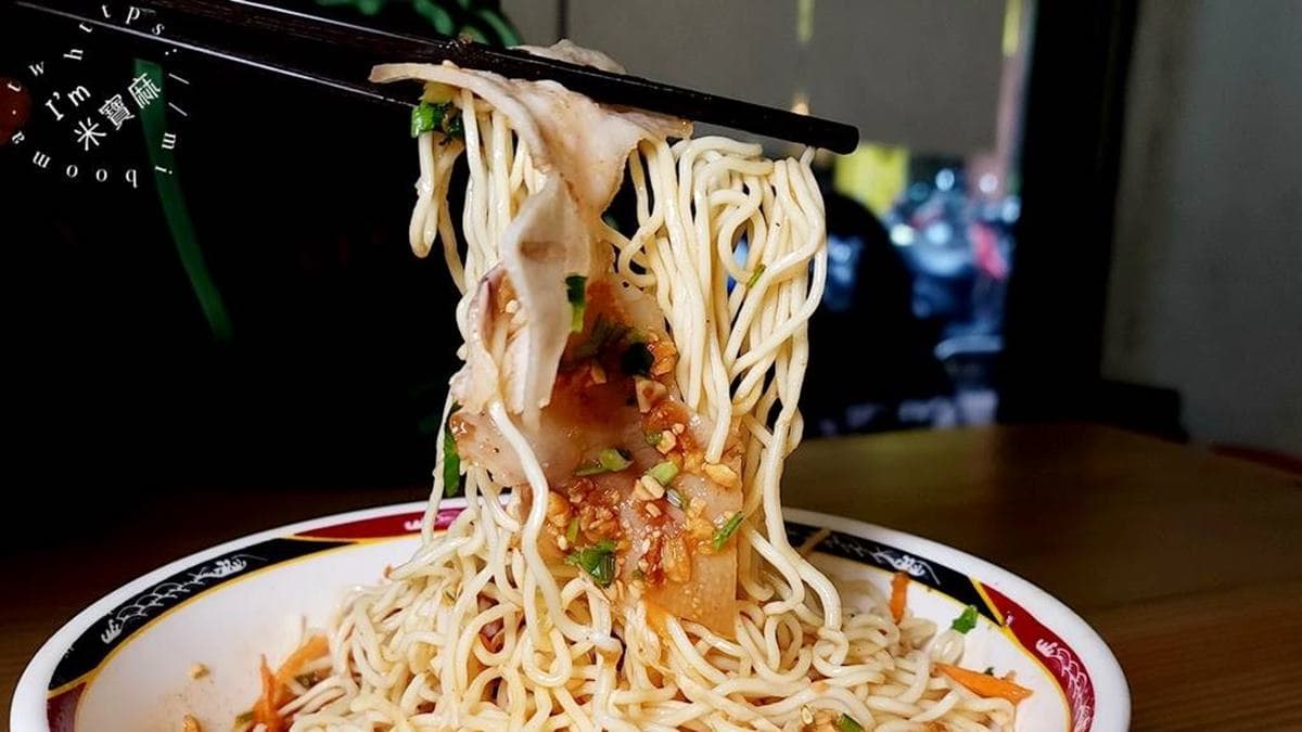 以大薄片為主的「雲南涼麵」吃起來清爽，很適合夏天。（圖片來源：米寶麻幸福滿載）