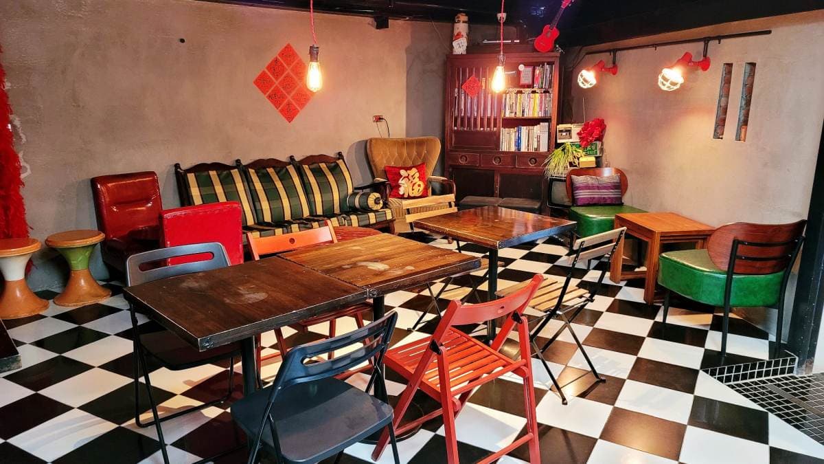 店內的裝潢風格相當懷舊。（圖片來源：宜蘭ㄚ欣的美食日誌）