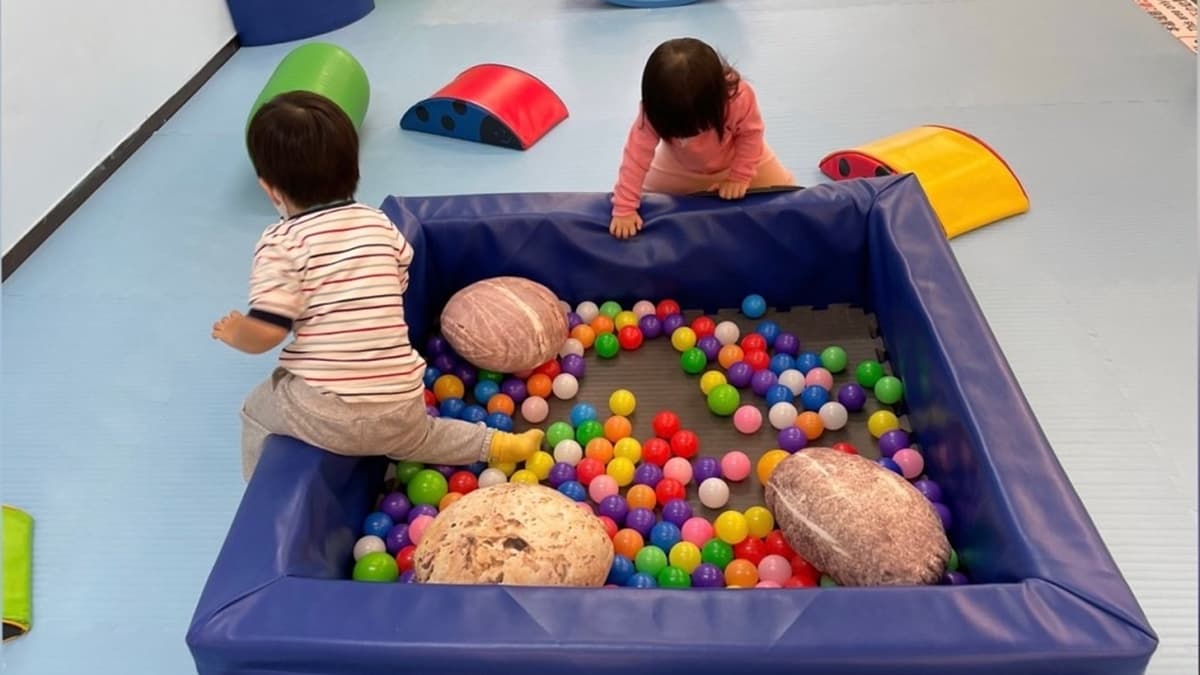 館內還有適合小小孩玩的小球池。（圖片來源：寶寶❤️放電）