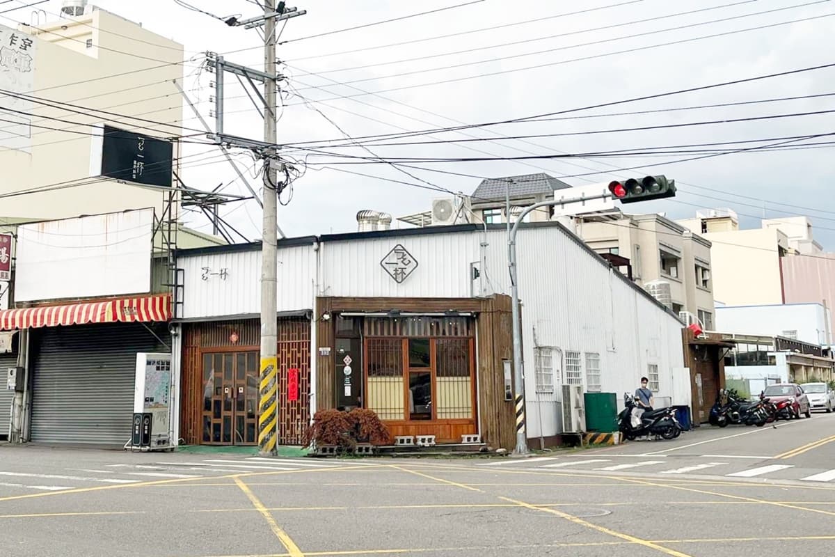 老饕激推台中熱炒!「酥炸芋頭鴨」每桌必點,綿密芋泥尬鹹香鴨肉超唰嘴 老饕激推台中熱炒!「酥炸芋頭鴨」每桌必點,綿密芋泥尬鹹香鴨肉超唰嘴
