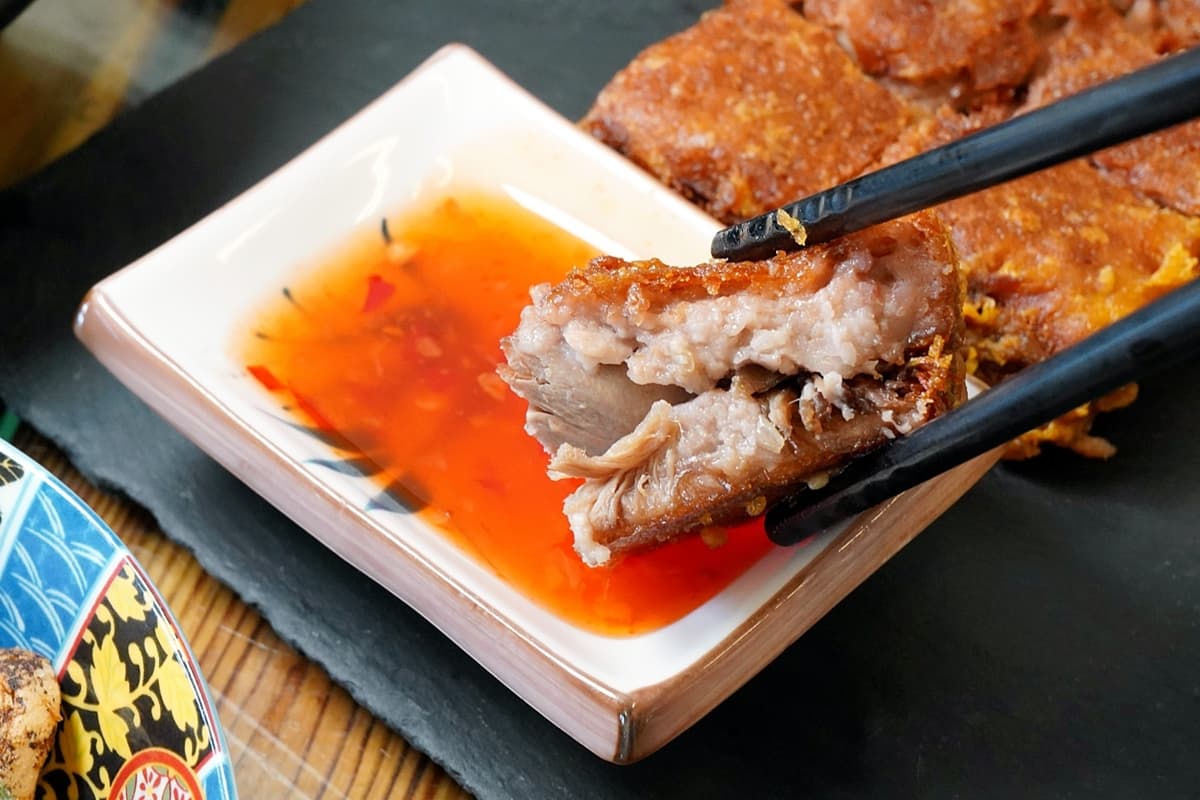 老饕激推台中熱炒!「酥炸芋頭鴨」每桌必點,綿密芋泥尬鹹香鴨肉超唰嘴 老饕激推台中熱炒!「酥炸芋頭鴨」每桌必點,綿密芋泥尬鹹香鴨肉超唰嘴