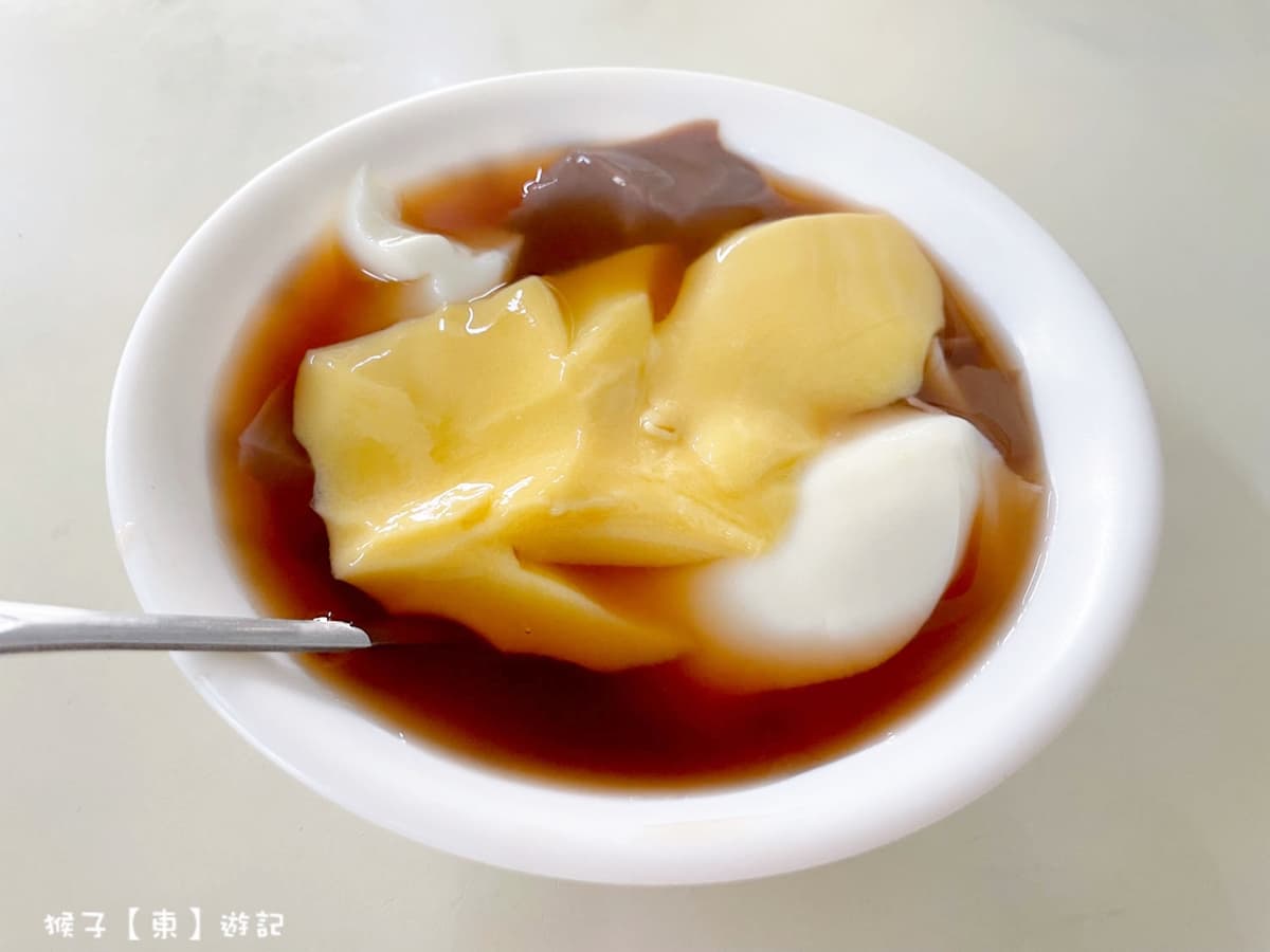 百樣餐點通通銅板價！高雄「隱藏美食店」最貴才35元，學生最愛豆花、意麵