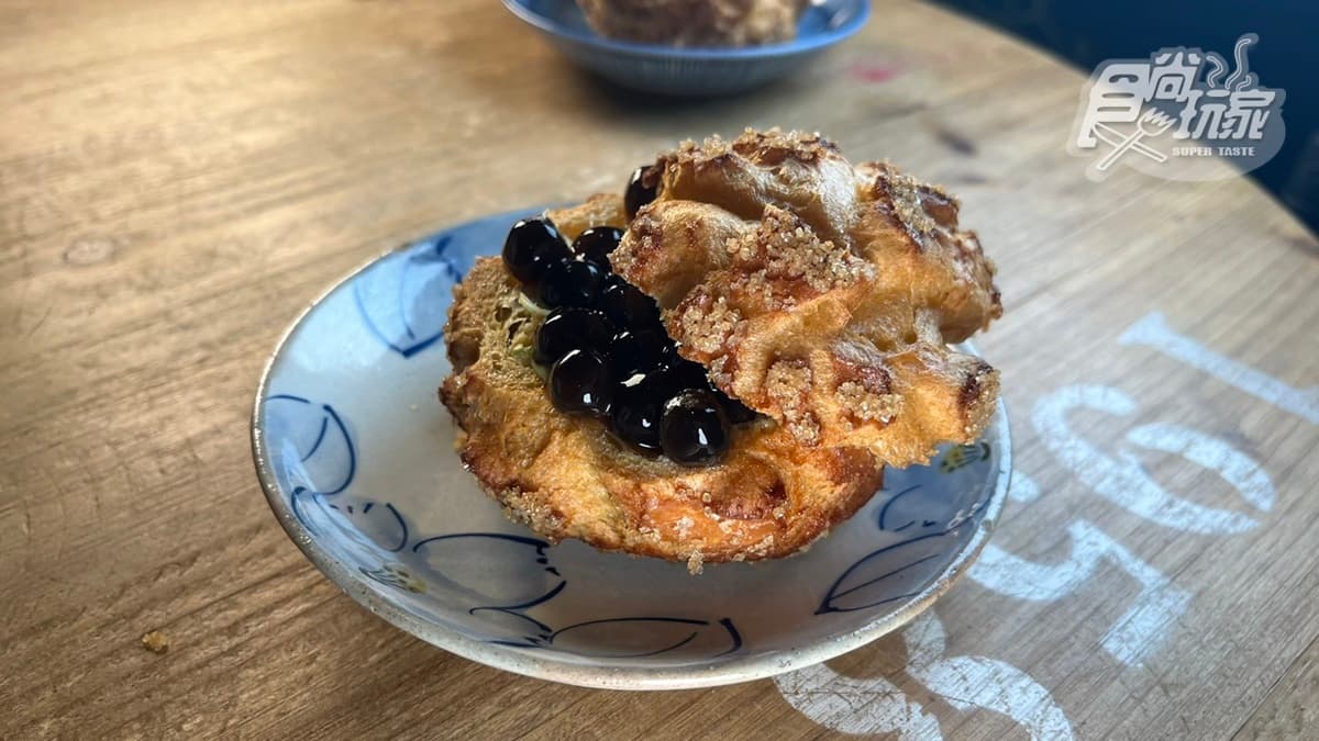 「文山包種茶珍珠」的波霸珍珠咬起來很Q嫩，而且茶香味很濃。
