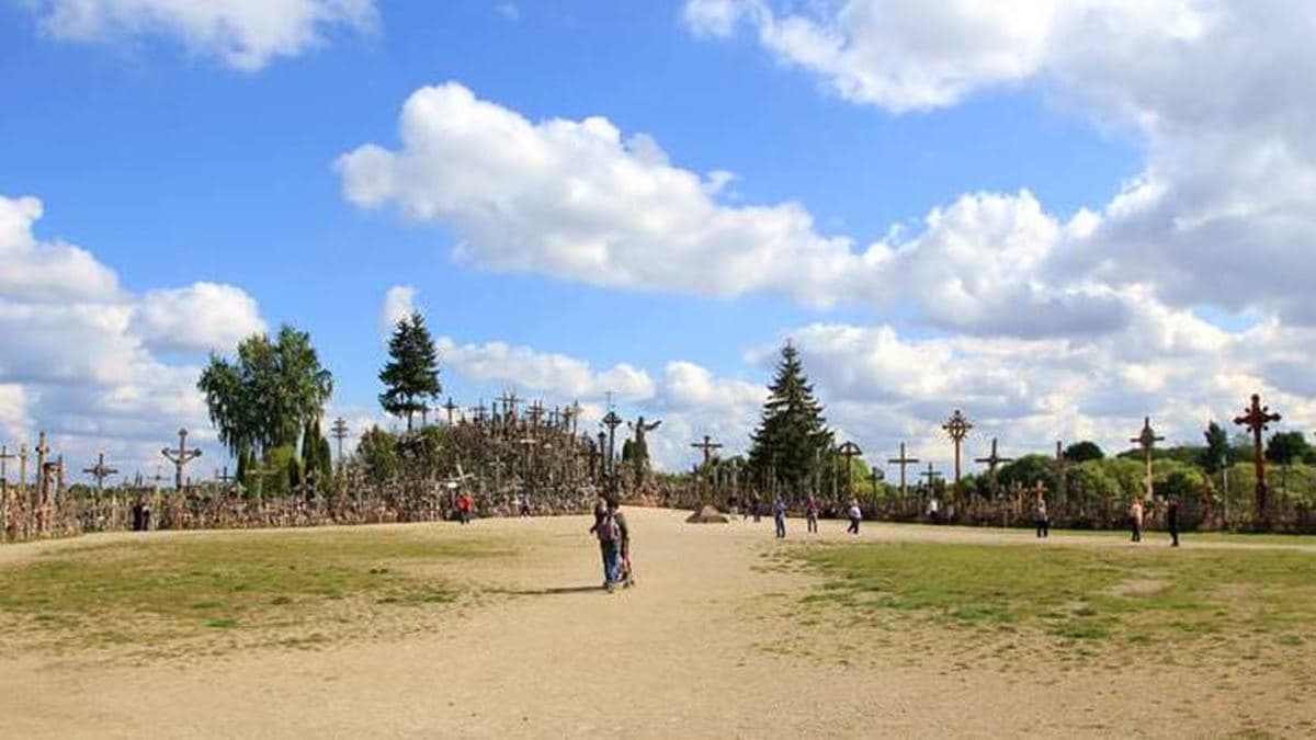 「十字架山」是著名的觀光勝地，被聯合國教科文組織收錄為世界文化遺產之一。（圖片來源：蘇菲漫旅）