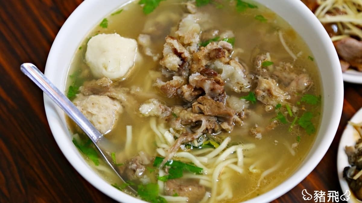 骨仔肉口感軟嫩帶著膠質，肉香鮮明實在美味。（圖片來源：豬飛小姐的彩色生活）