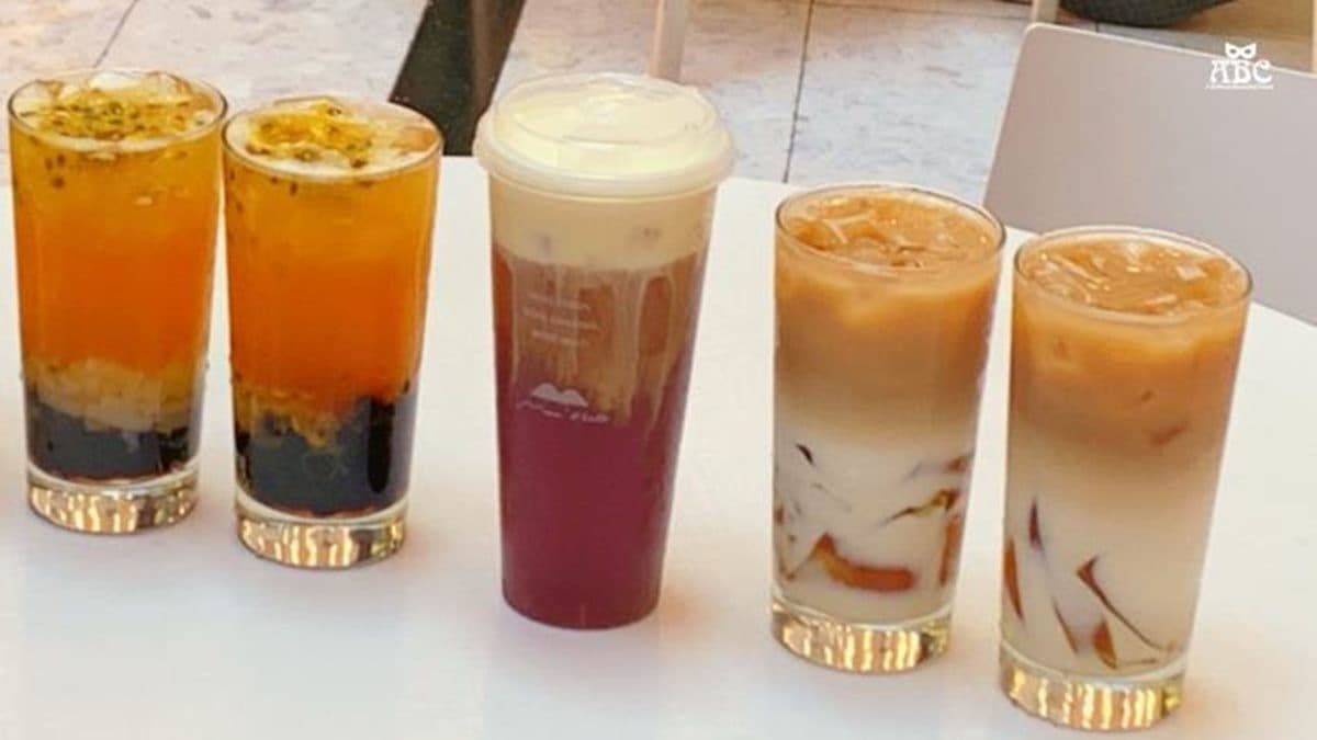 裡面也有很多間飲料店，邊逛街邊喝手搖超消暑。（圖片來源：愛麗森的變身教室）