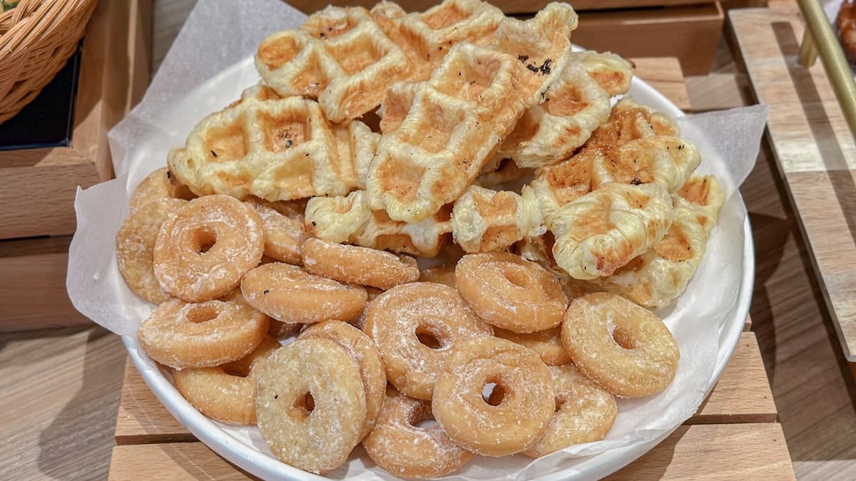 甜點、麵包、咖啡、飲料通通任意品嘗。（圖片來源：巧莉的世界流浪筆記）