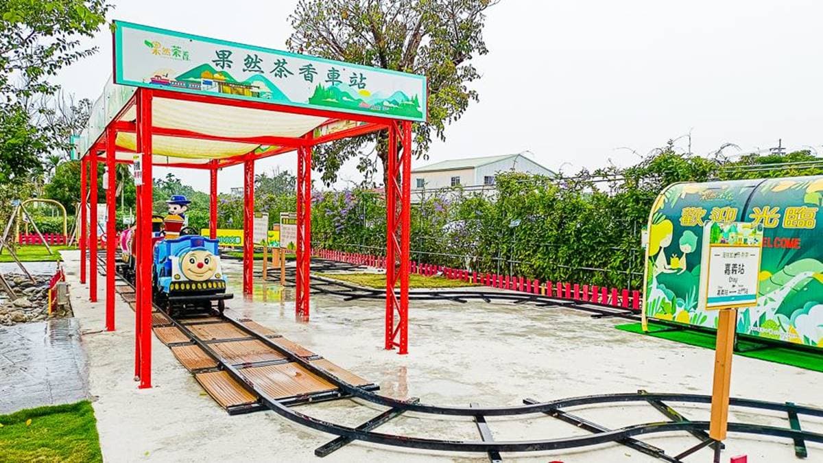 裡面還有「阿里山小小火車」，小小圈的超可愛。（圖片來源：史努比遊樂園）