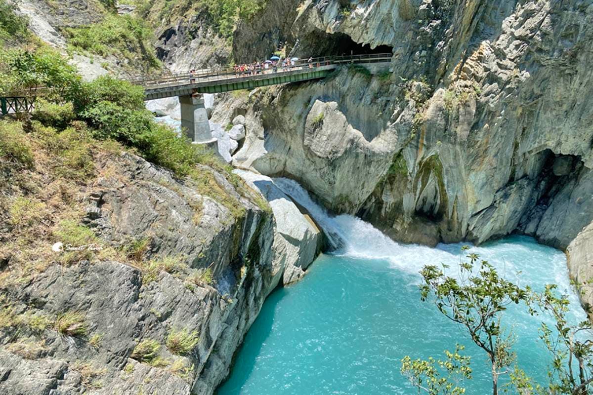 花蓮太魯閣瀑布步道「這天」回歸！絕美「水簾洞」、世界級峽谷如世外桃源