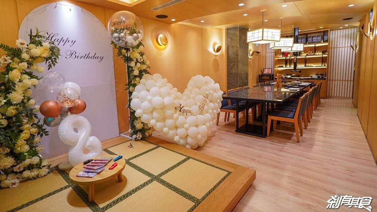 隱藏版大包廂最多可以坐16人，相當適合慶生、親友聚餐等活動。（圖片來源：剎有其食）