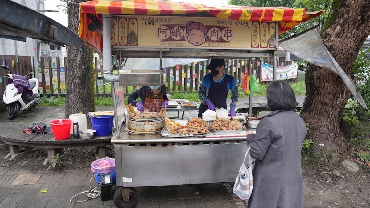 10元肉串太佛心!在地激推「高CP值炸物」藏身學區,龍鳳腿也僅10元 10元肉串太佛心!在地激推「高CP值炸物」藏身學區,龍鳳腿也僅10元