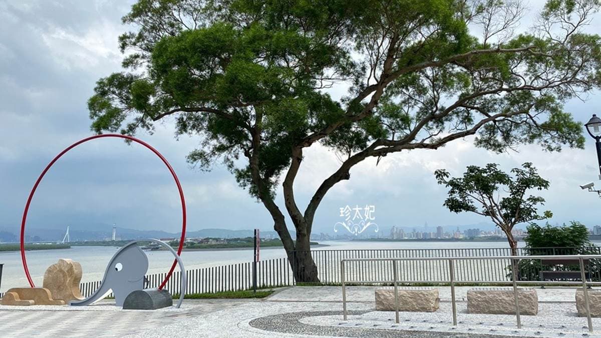 「獅子頭景觀」平台是欣賞日出與夕陽的好位置。（圖片來源：珍太妃旅遊親子生活）