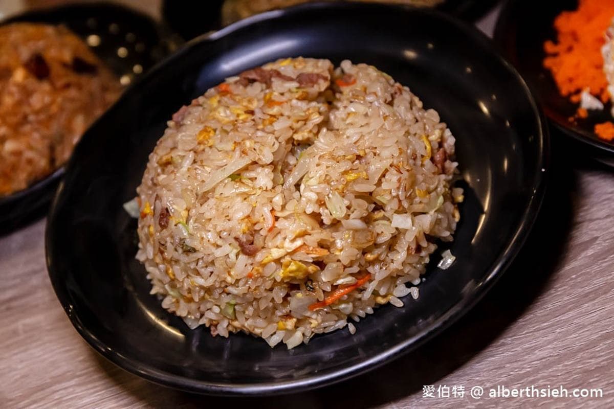 「台灣炒飯王」是這家！炒飯免費加大揪甘心，熱炒還附白飯無限吃到飽