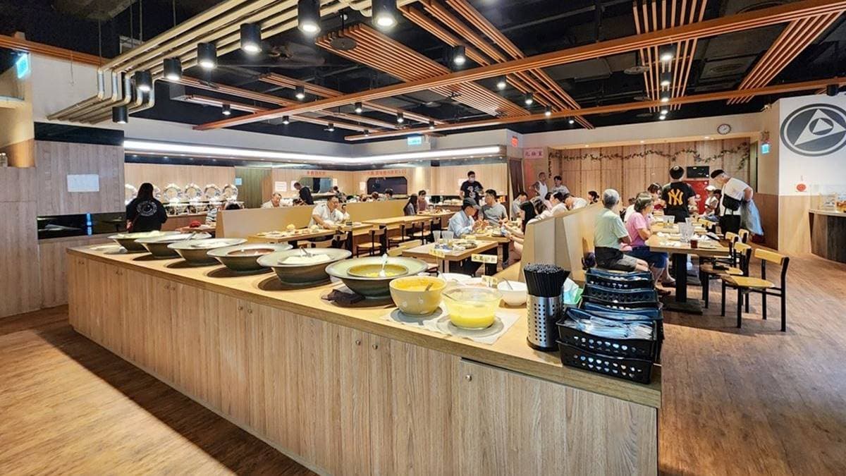 用餐環境相當寬敞，走道不擁擠。（圖片來源：米寶麻幸福滿載）