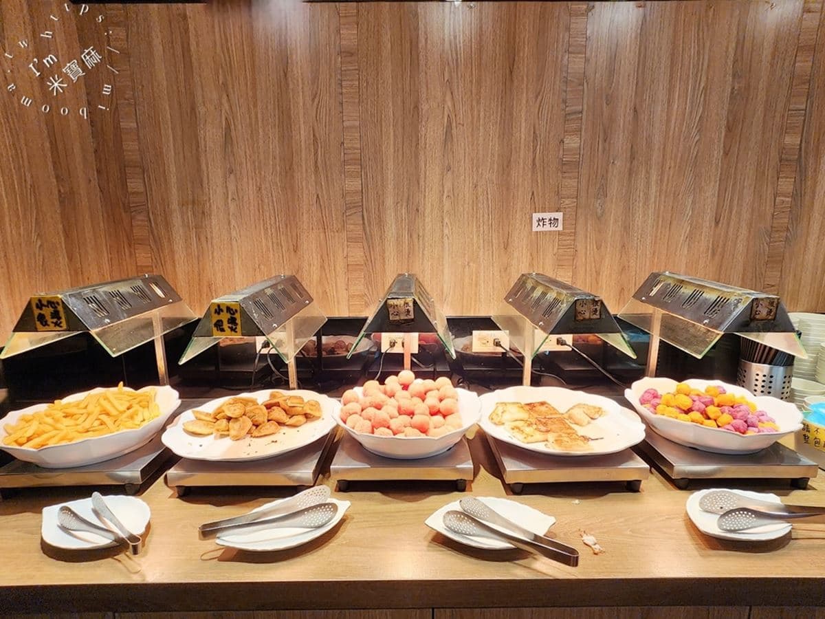 330元「超狂自助吧」吃到飽！高CP值牛排藏板橋，港點、火鍋、鐵板燒任你吃