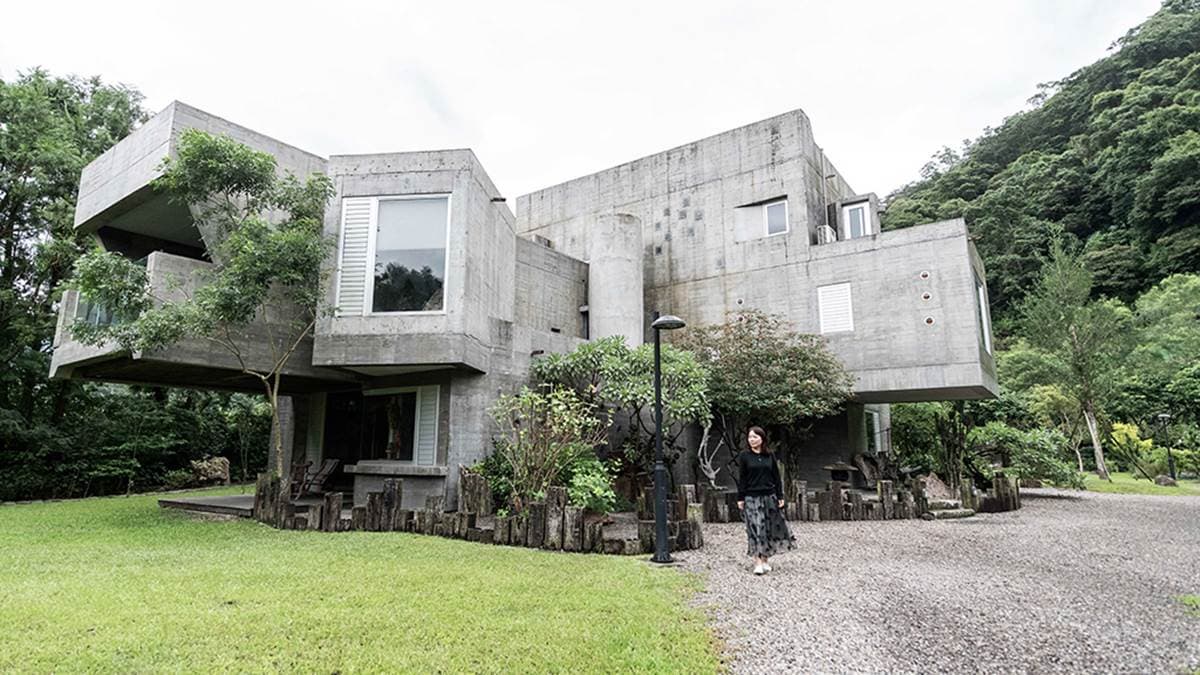 「有朋會館」位於宜蘭縣礁溪鄉的二結路上。（圖片來源：瑞貝卡一家）