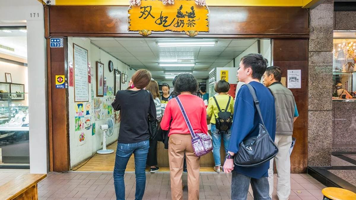 店門口經常聚集許多排隊人潮。（圖片來源：小佳的幻想世界）