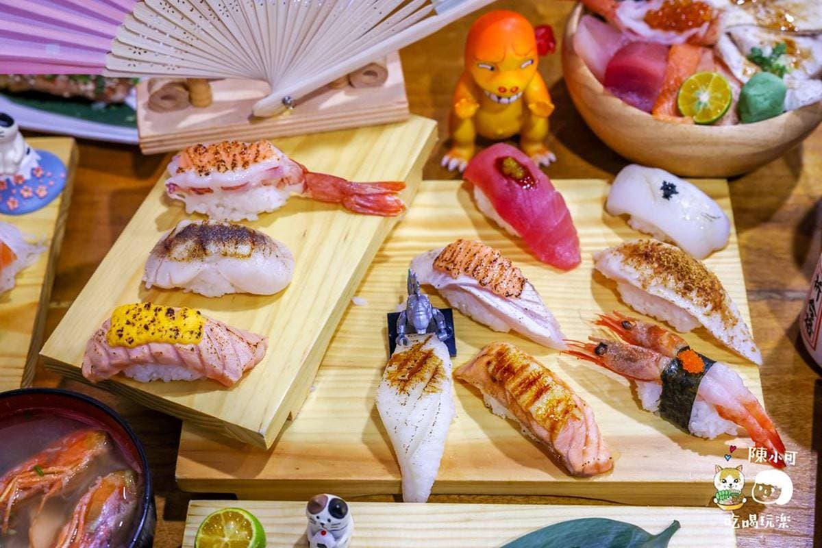 新北高CP值生魚片丼推薦！８種料鋪好鋪滿看不見飯，再喝銅板價蝦頭味噌湯
