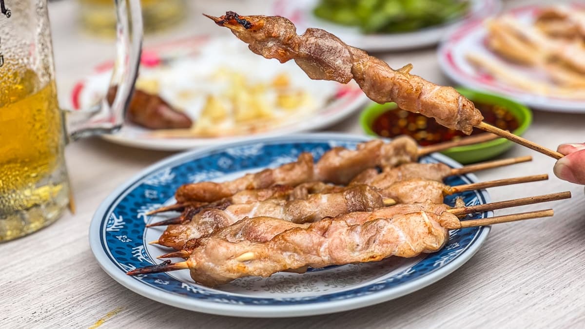 「烤雞肉串」吃起來嫩中帶Ｑ，外表有點脆感。（圖片來源：大手牽小手玩樂趣）