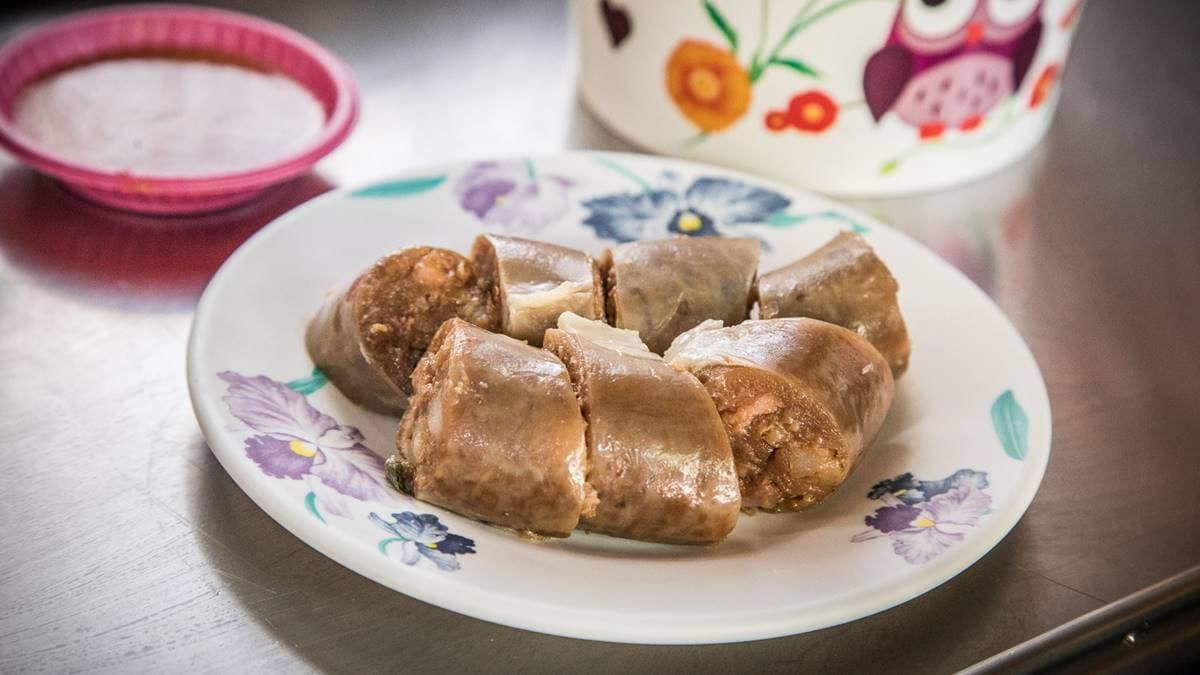 粉腸吃起來軟軟綿綿的，沾點醬料一起吃很開胃。（圖片來源：大手牽小手玩樂趣）