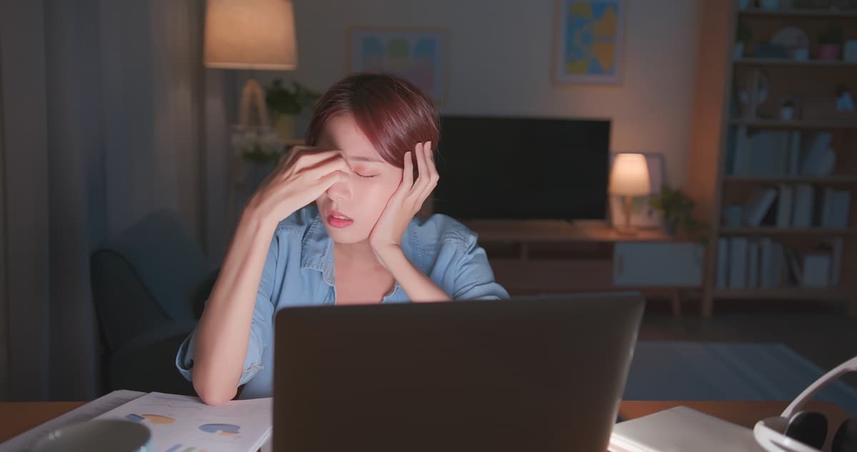 別再羨慕躺床就睡的人！專家公開10個「好眠習慣」，養成後徹底跟失眠說拜拜