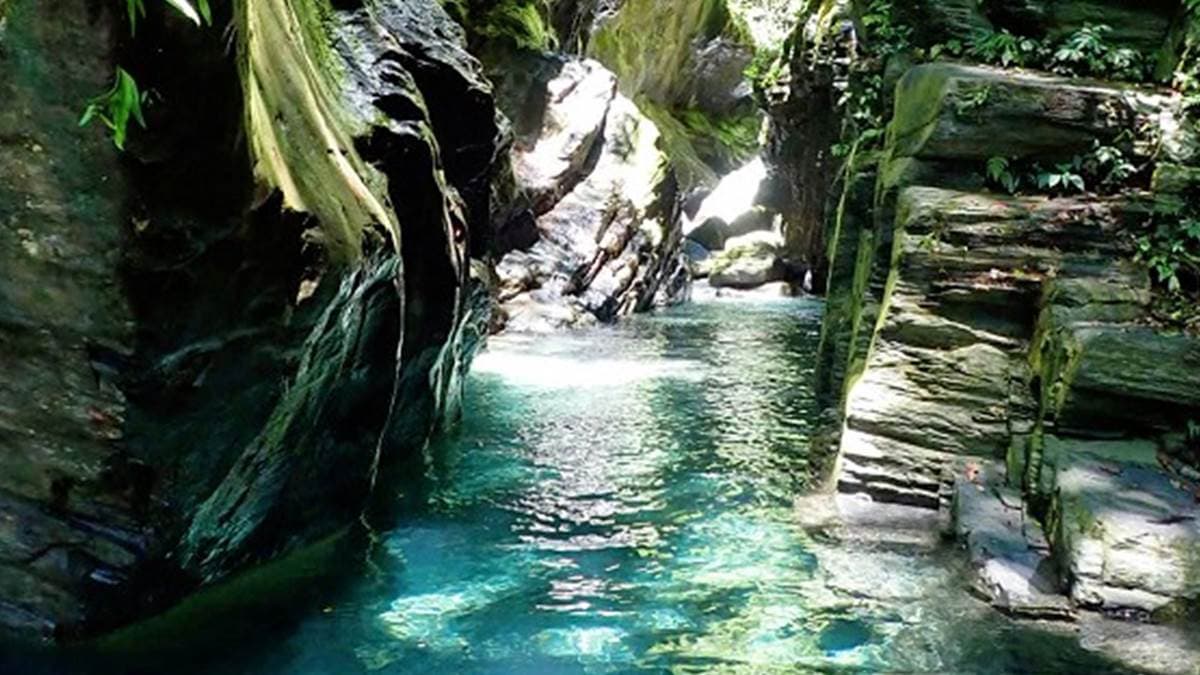 波光粼粼的水面，宛若水晶般閃閃動人。（圖片來源：肉魯 走遍全台灣●環遊全世界）