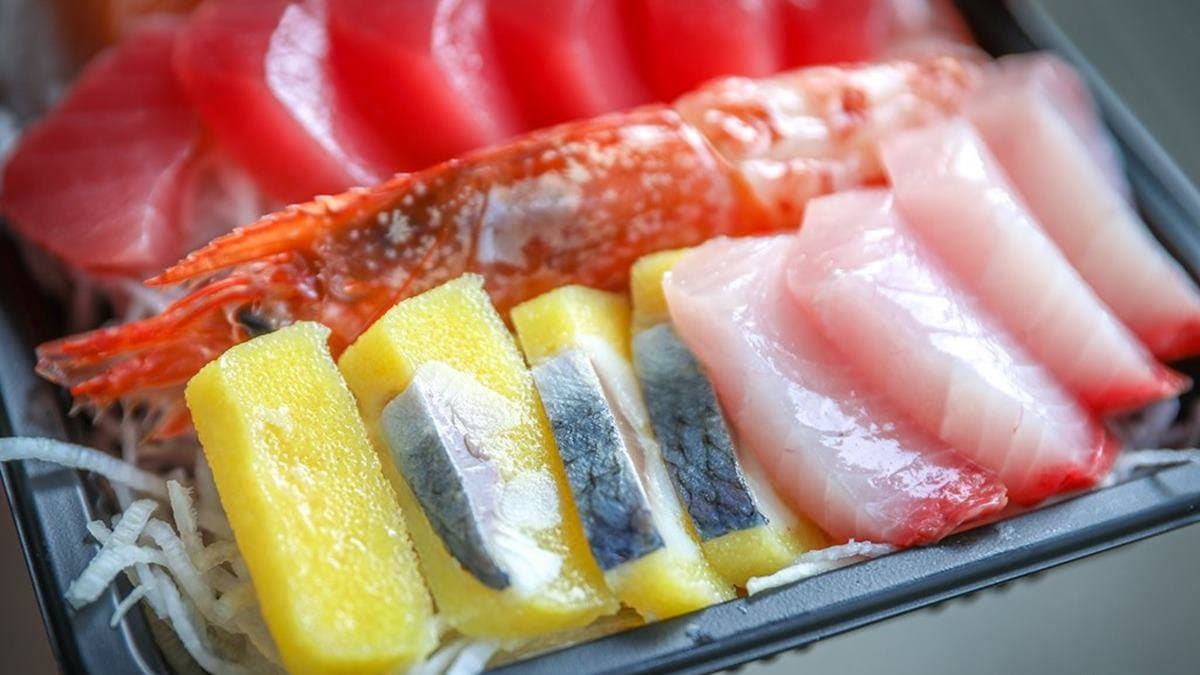 「黃金鯡魚」鮮脆彈牙，放入口中咀嚼還吃得到逼逼波波的口感。（圖片來源：陳小可的吃喝玩樂）
