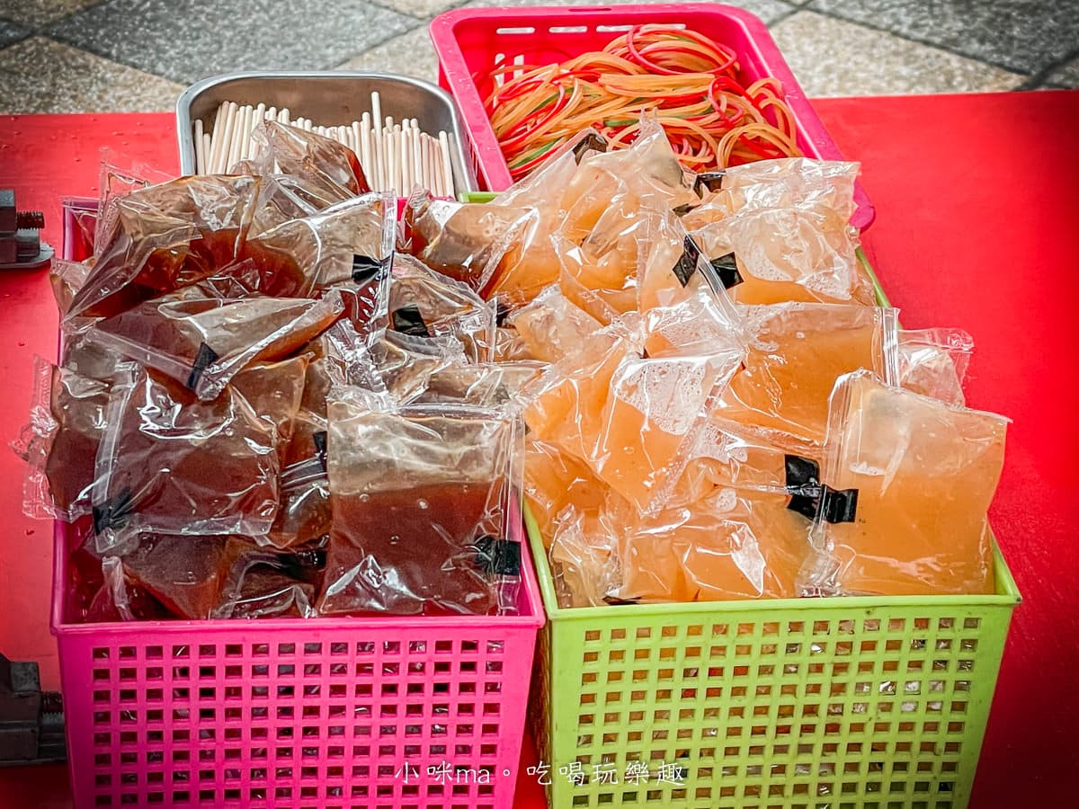 冒雨排隊也甘願!最難買「香腸米腸發財車」想吃靠運氣,銷魂鹹豬肉香Q唰嘴 冒雨排隊也甘願!最難買「香腸米腸發財車」想吃靠運氣,銷魂鹹豬肉香Q唰嘴
