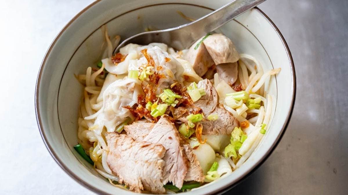 乾粄條口感Q彈，麵條吸附滿滿醬汁，很入味。（圖片來源：愛伯特吃喝玩樂全記錄）