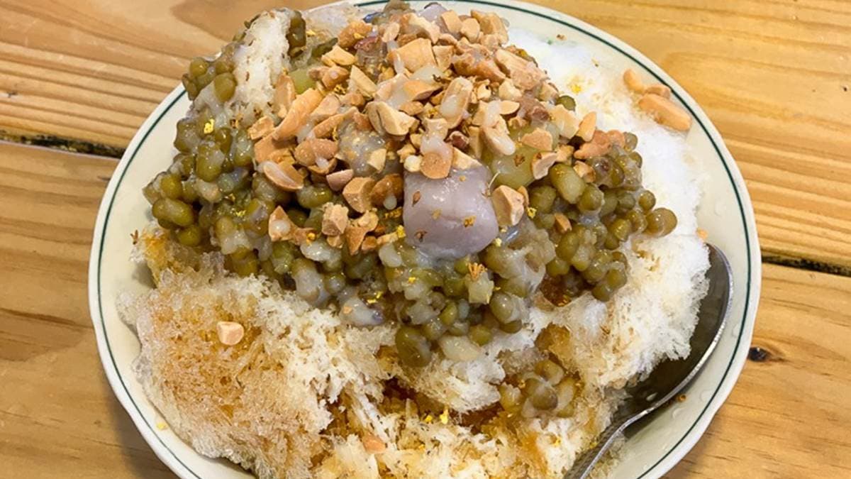 「桂花算盤子冰」的蜜綠豆和花生粒都香香甜甜的，非常誘人。（圖片來源：莉莉安小貴婦旅行札記）