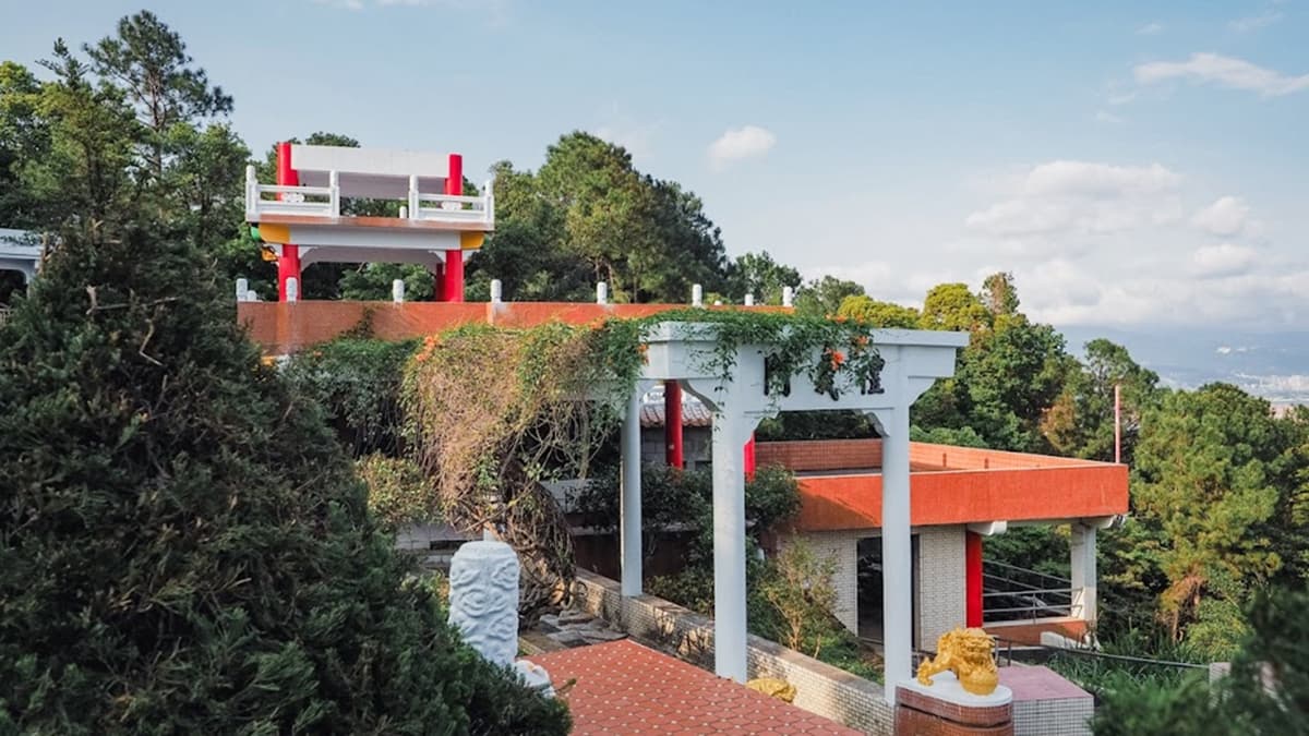 「朝宗公園」是私人擁有地，若旁邊的小門有打開，就代表開放民眾進入。（圖片來源：是艾思，不是火拳。）
