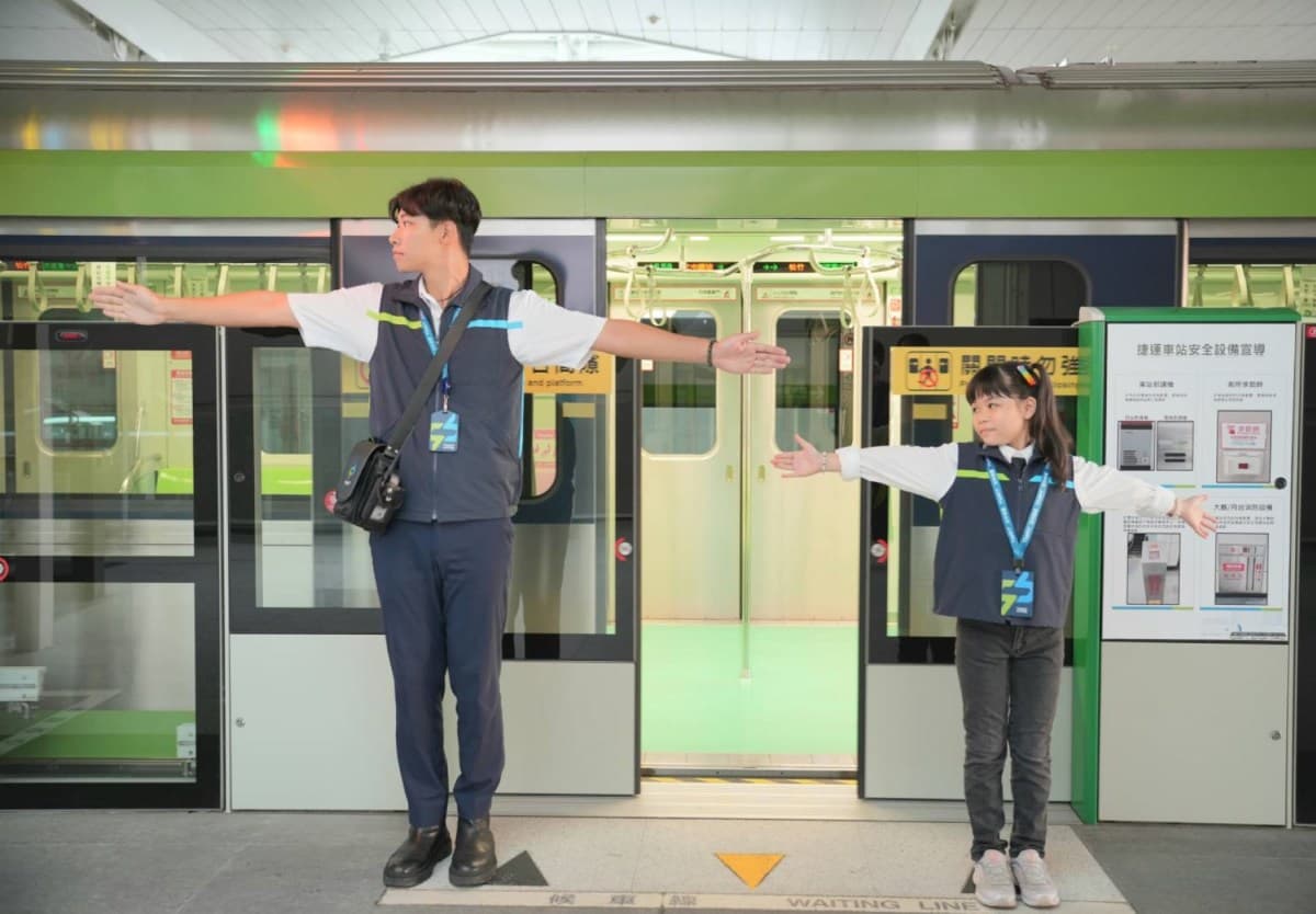 台中首列「比得兔彩繪列車」上路！加碼中秋限定小站長體驗，「這天」快搶訂