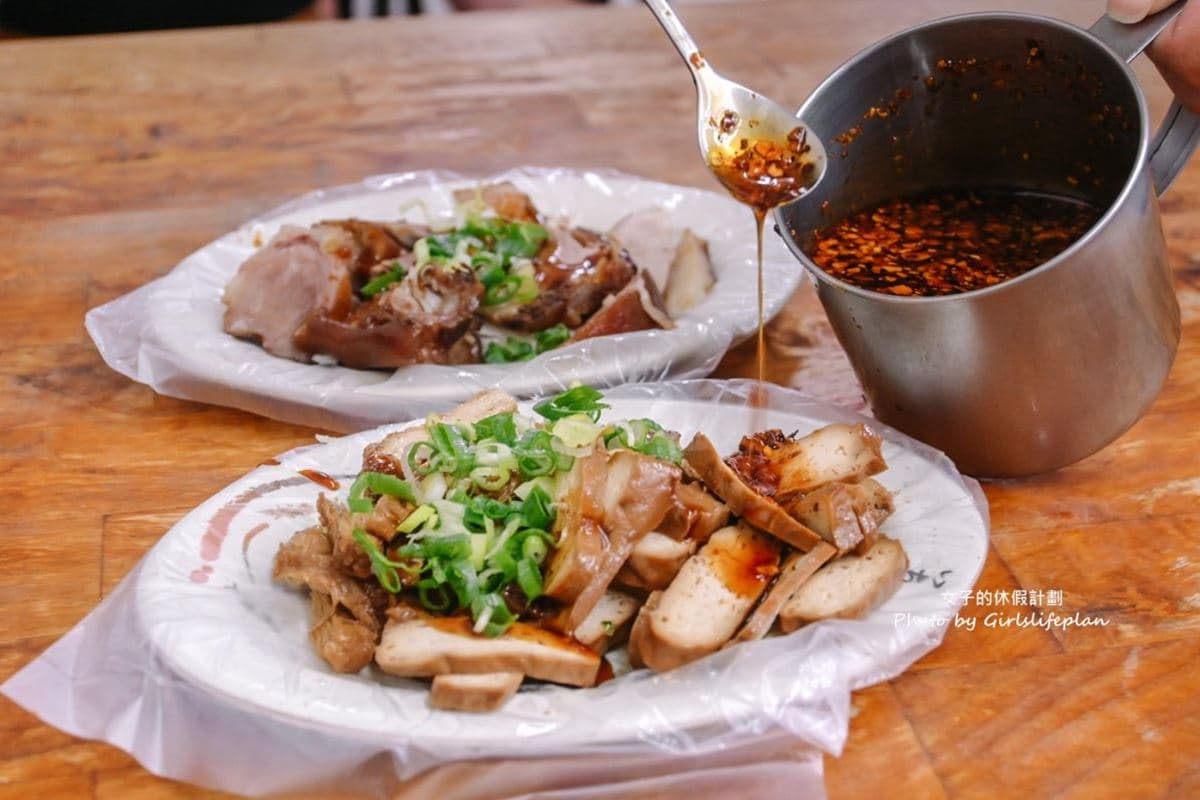 拜烘爐地必吃宵夜!中和30年「古早味陽春麵」便宜又大碗,想吃先抽號碼牌 拜烘爐地必吃宵夜!中和30年「古早味陽春麵」便宜又大碗,想吃先抽號碼牌