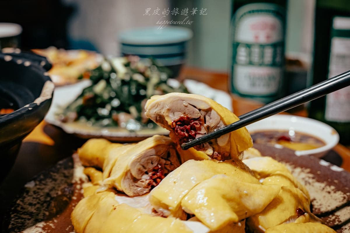 豬油拌飯吃到飽!龍潭「百年三合院」藏絕版客家菜,必點黃金土雞、客家三寶 豬油拌飯吃到飽!龍潭「百年三合院」藏絕版客家菜,必點黃金土雞、客家三寶
