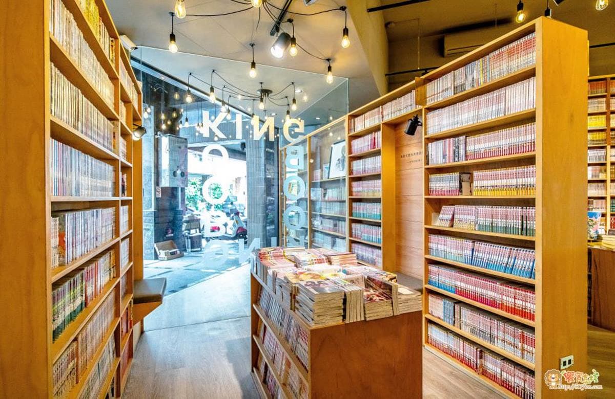 低消1杯飲料不限時看到飽!高雄「六星級書店」搶拍百坪書牆,還有超萌陸龜 低消1杯飲料不限時看到飽!高雄「六星級書店」搶拍百坪書牆,還有超萌陸龜