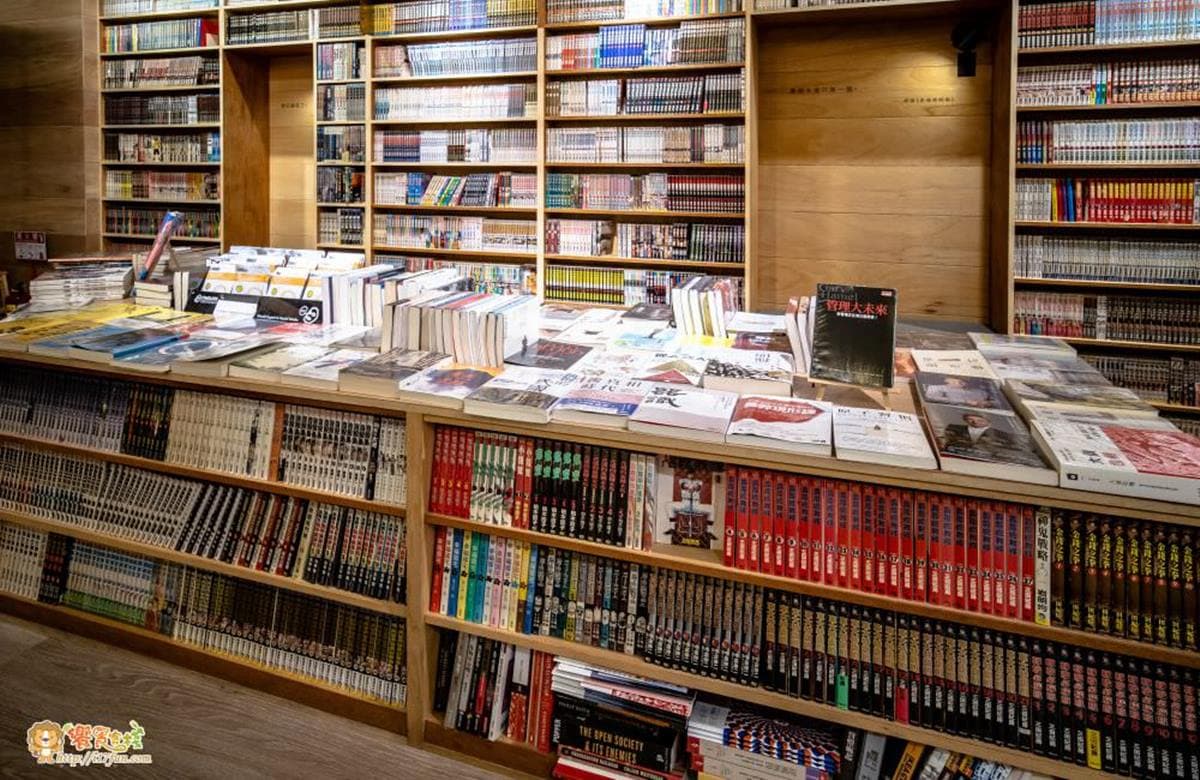 低消1杯飲料不限時看到飽!高雄「六星級書店」搶拍百坪書牆,還有超萌陸龜 低消1杯飲料不限時看到飽!高雄「六星級書店」搶拍百坪書牆,還有超萌陸龜