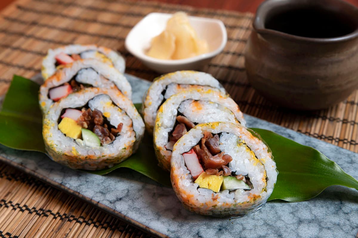 【食尚獨家優惠】39元吃涼麵＋壽司！永和日料新開幕，巨大蟹肉棒拉麵超吸睛
