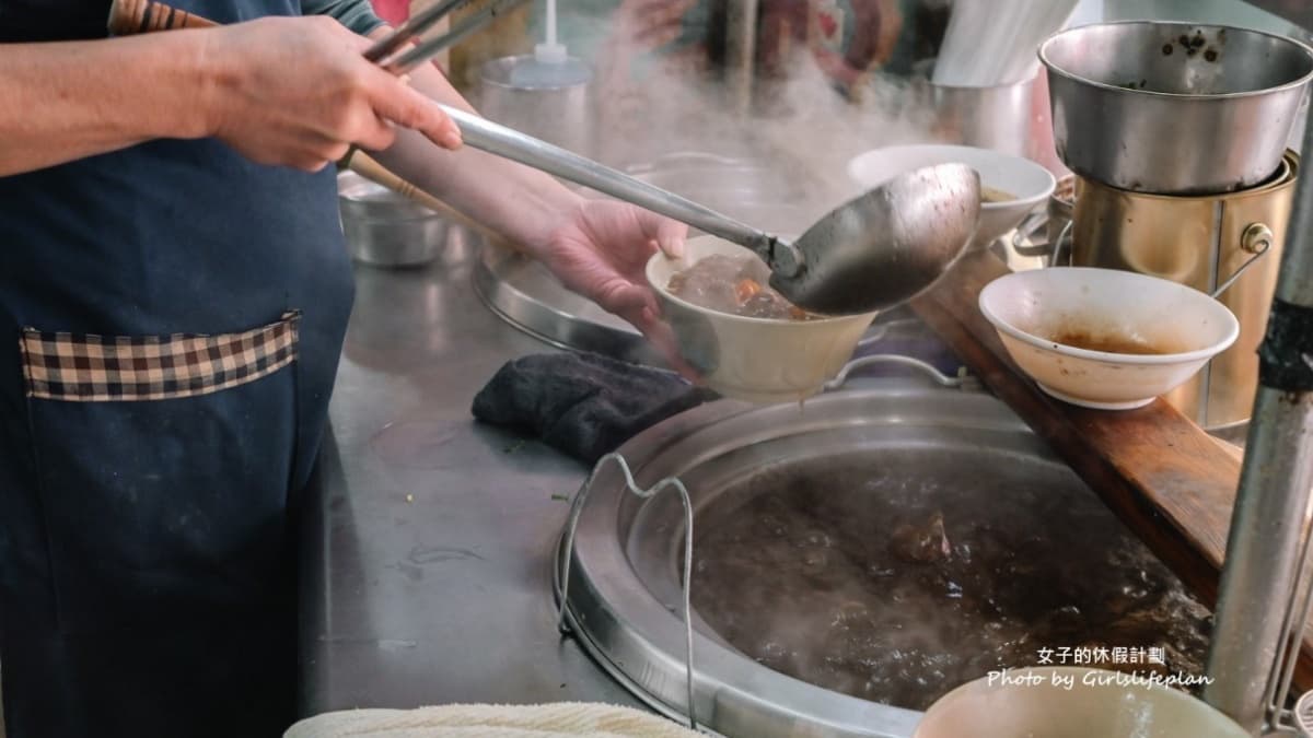 湯喝不夠的話還可免費加湯，能吃得很飽。（圖片來源：女子的休假計劃）