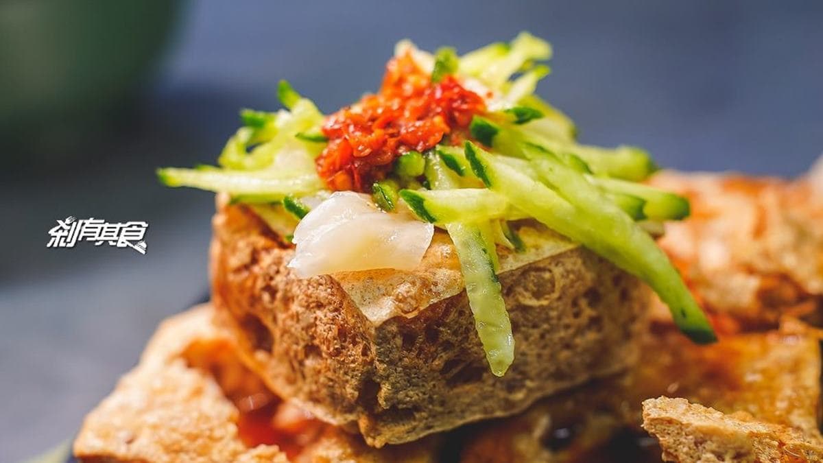 泡菜算是台式酸甜口味，小黃瓜吃起來則是清脆爽口。（圖片來源：剎有其食）
