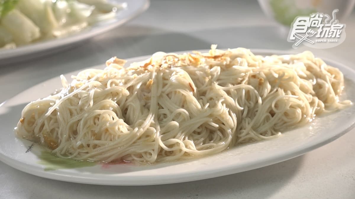 「鵝油麵線」還帶有些許麻油香氣。