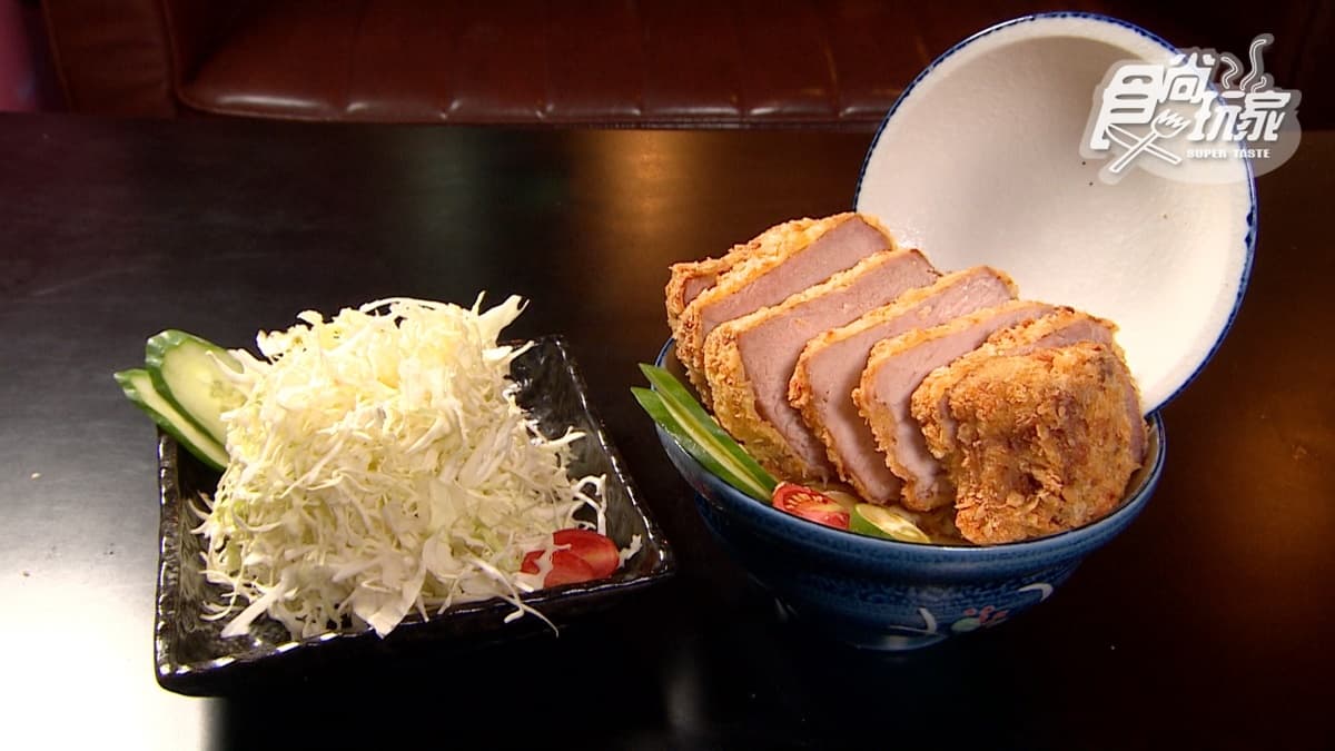 店裡的生菜、白飯都可以無限吃到飽，真的超佛心！