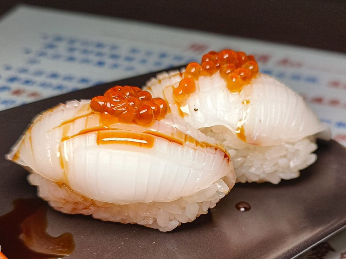 花蓮版「三味食堂」藏在這！巨無霸鮭魚壽司厚切不手軟，20元味噌湯魚肉滿滿