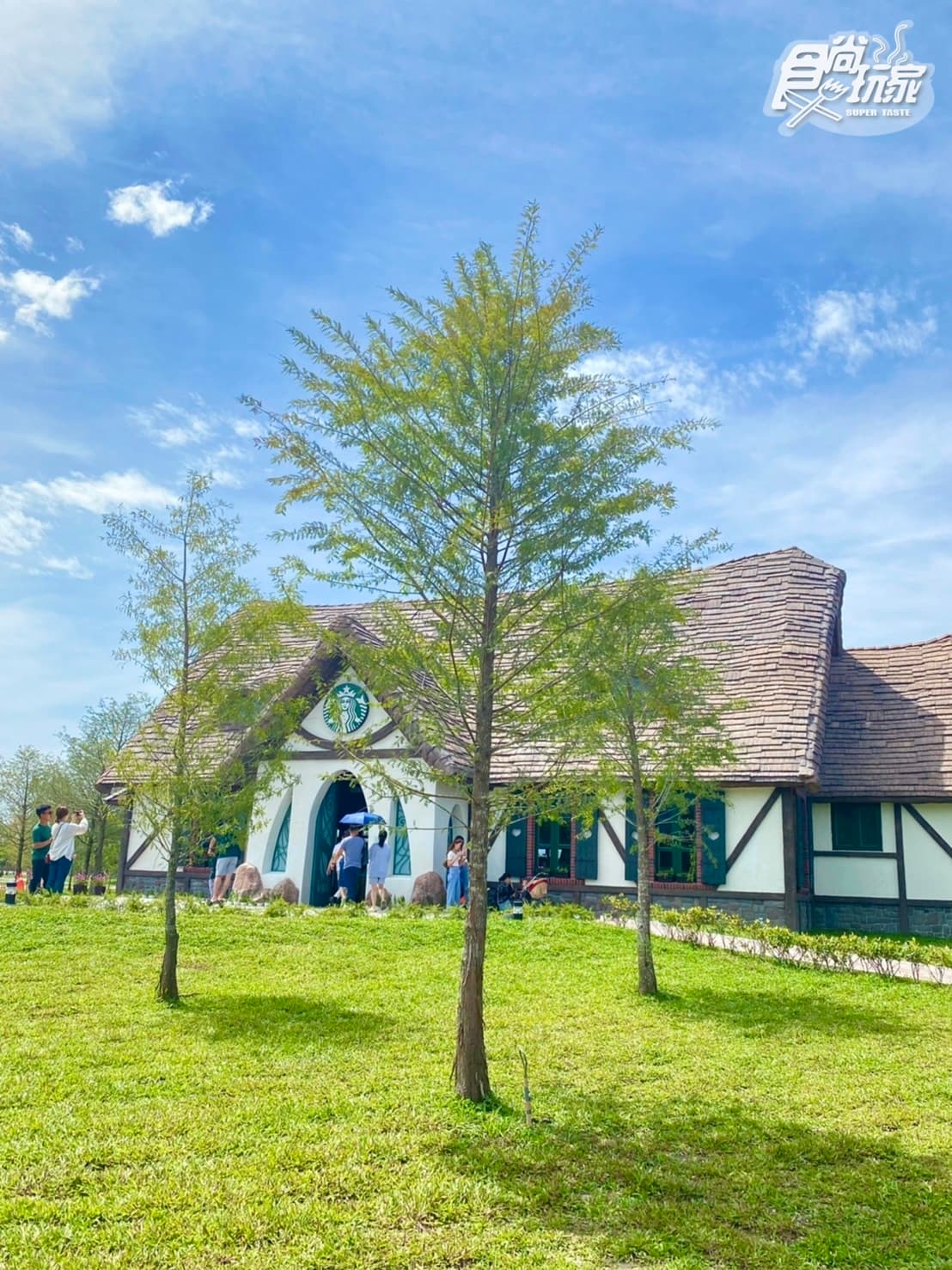 星巴克首間「童話歐風莊園」開箱！花蓮最夢幻小屋＋遊湖船，再收落羽松粉色周邊（中獎公布）