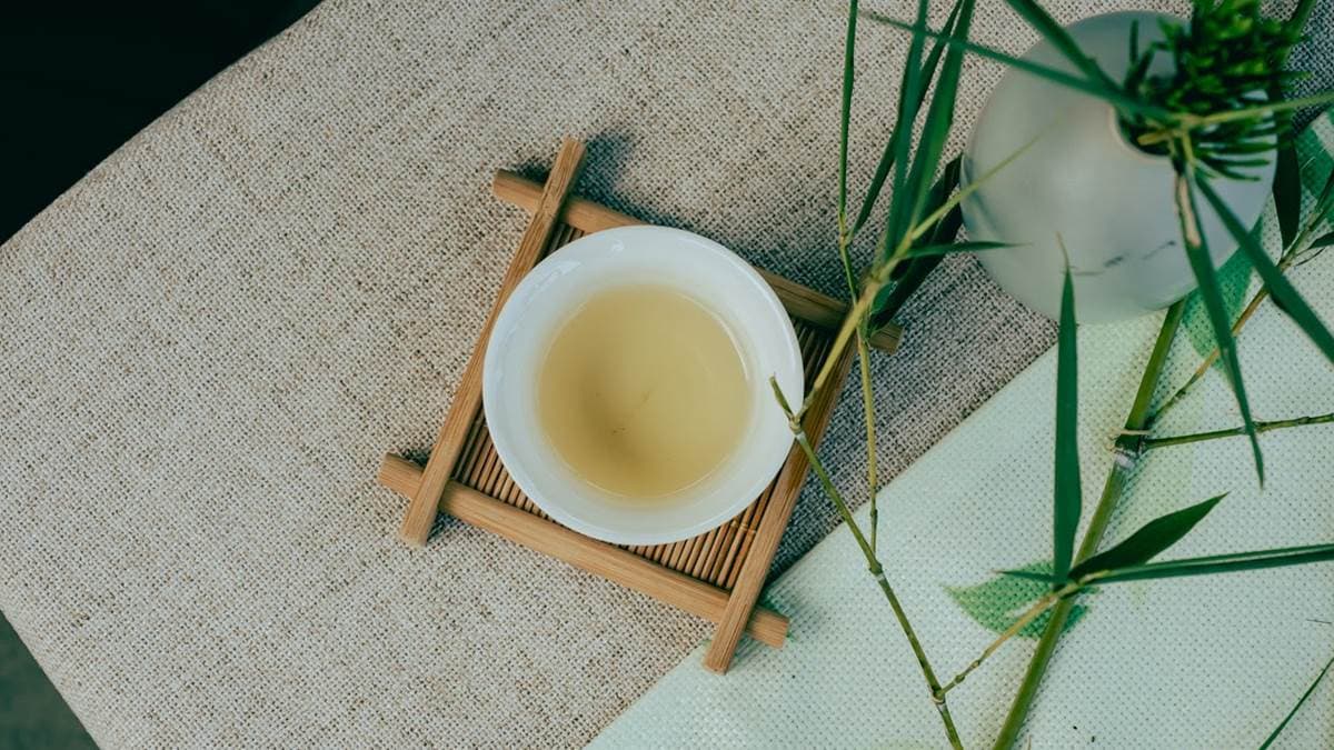 邊喝茶邊欣賞美景，實在很愜意。（圖片來源：是艾思，不是火拳。）