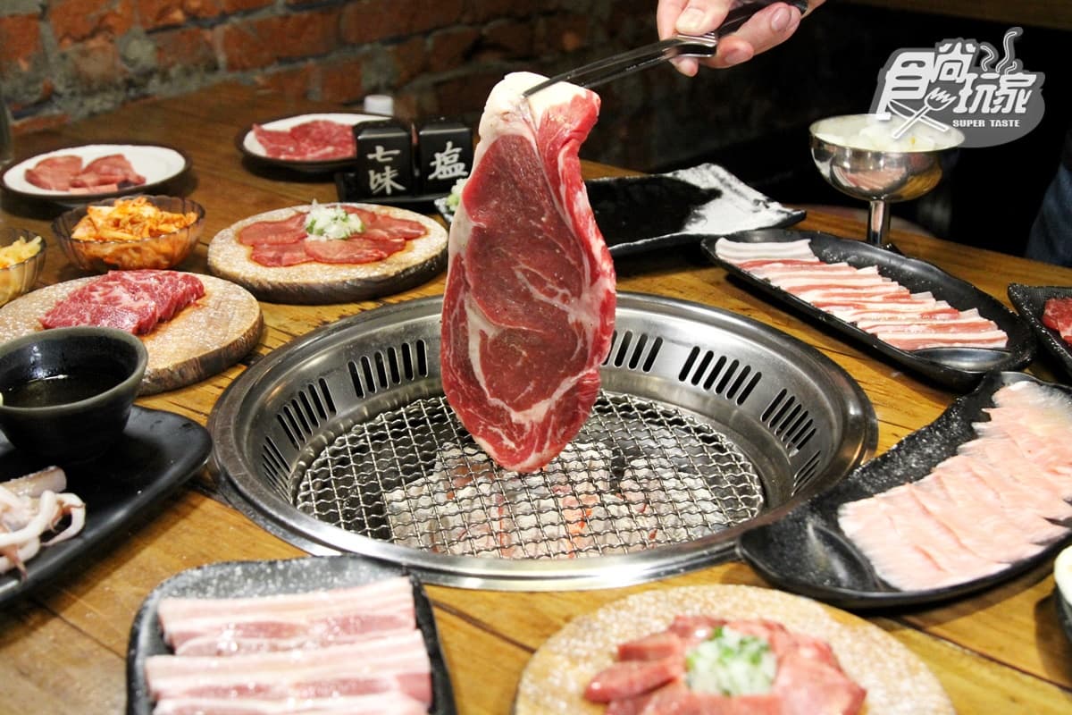 【獨家】串燒買一送一！超酷「串燒＋燒肉」居酒屋，必點厚切雞腿串、巨大牛排