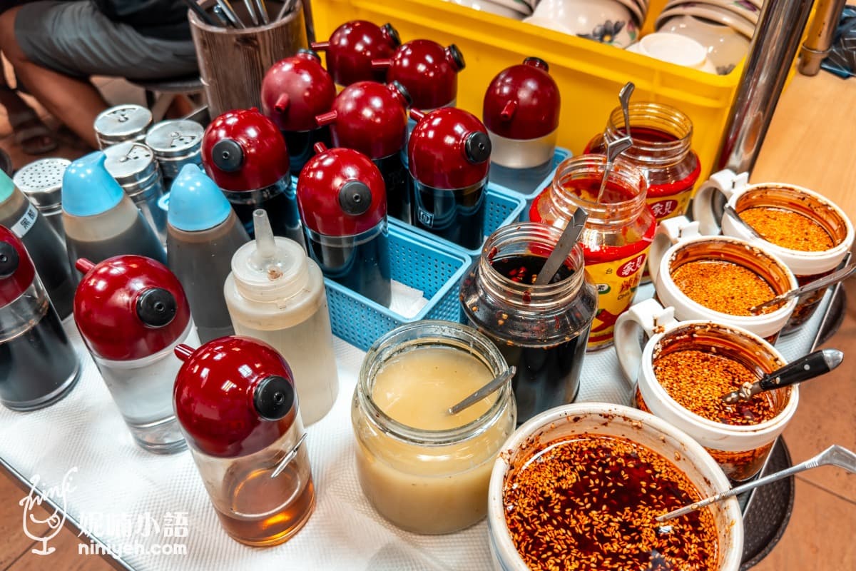 巨無霸紅油抄手太欠吃!台北老店「山東蒸餃」飄香30年,日韓觀光客指定必嘗 巨無霸紅油抄手太欠吃!台北老店「山東蒸餃」飄香30年,日韓觀光客指定必嘗