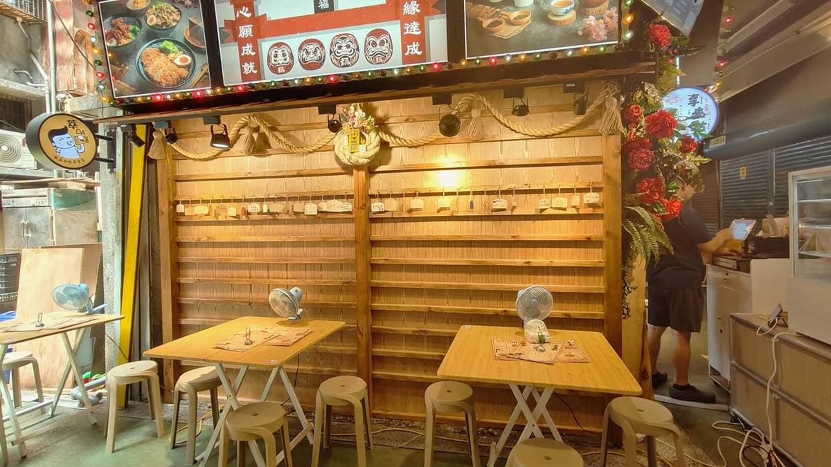 店內空間座位有限，想吃建議早點來。（圖片來源：小美很愛嚐）